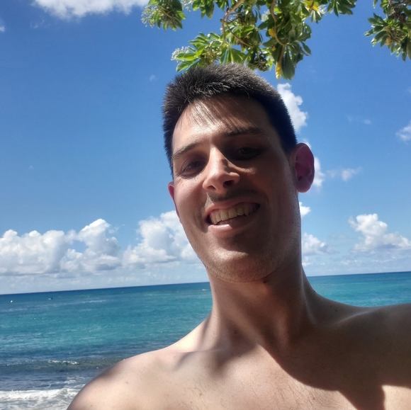 Meet your Posher, Evilcanofdrpepper (Alex) - Picture 3 of 6